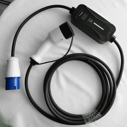 Σταθμός φόρτισης ηλεκτρικών οχημάτων.Portable Home Ev Car Charger 7KW με πρίζα βιομηχανικού τύπου 1Φ